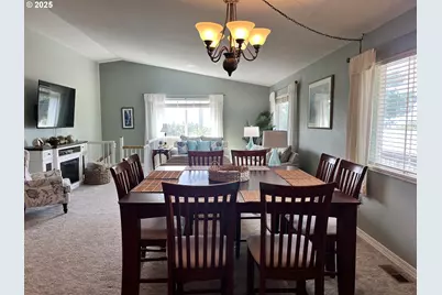 30320 Hillside Ter, Gold Beach, OR 97444 - Photo 5