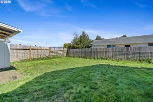 1802 8th St, Tillamook, OR 97141 - Photo 23