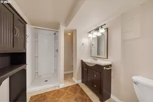 1802 8th St, Tillamook, OR 97141 - Photo 19