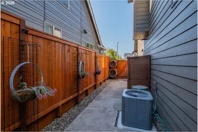 1736 N Sweetgum St, Canby, OR 97013 - Photo 37
