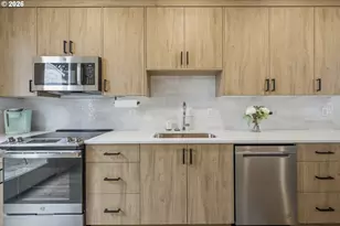 6185 N Campbell Ave, Portland, OR 97217 - Photo 19