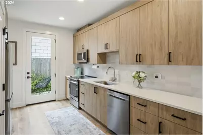 6185 N Campbell Ave, Portland, OR 97217 - Photo 17