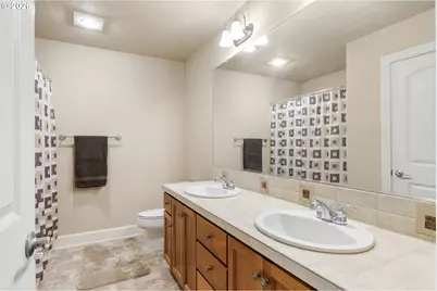 641 Troon Ave, Woodburn, OR 97071 - Photo 33