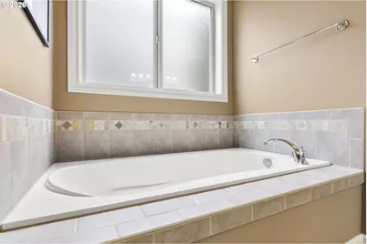 641 Troon Ave, Woodburn, OR 97071 - Photo 23
