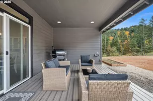 24741 Hall Rd, Cheshire, OR 97419 - Photo 35