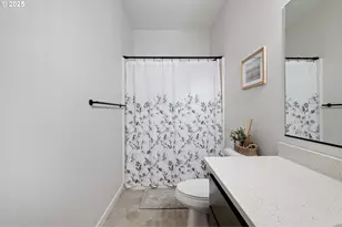 24741 Hall Rd, Cheshire, OR 97419 - Photo 17