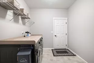 24741 Hall Rd, Cheshire, OR 97419 - Photo 23