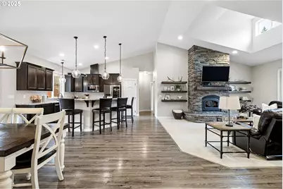 24741 Hall Rd, Cheshire, OR 97419 - Photo 11