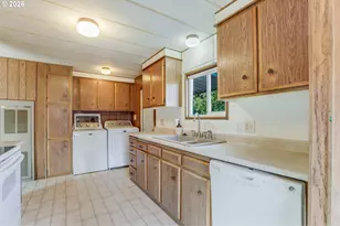 813 Home Ct, The Dalles, OR 97058 - Photo 9