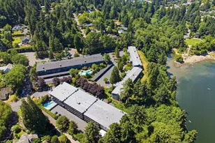 200 Burnham Rd, Lake Oswego, OR 97034 - Photo 33