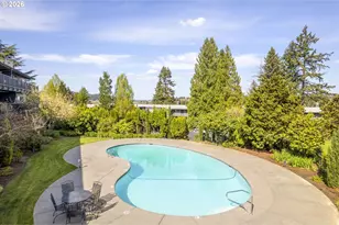 200 Burnham Rd, Lake Oswego, OR 97034 - Photo 37