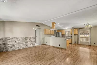1949 SE Palmquist Rd #5, Gresham, OR 97080 - Photo 3