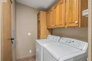 1949 SE Palmquist Rd, Gresham, OR 97080 - Photo 21