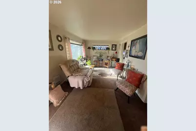 954 Commercial Ave, Coos Bay, OR 97420 - Photo 3