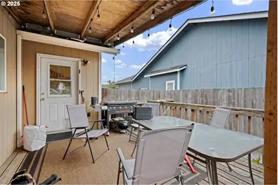 3125 V St, Springfield, OR 97477 - Photo 11
