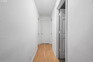 3125 V St, Springfield, OR 97477 - Photo 9