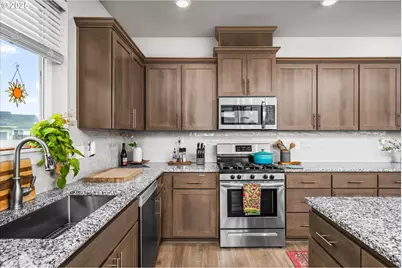 1439 Echo Valley Dr, Junction City, OR 97448 - Photo 7