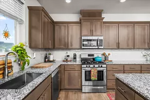 1439 Echo Valley Dr, Junction City, OR 97448 - Photo 7