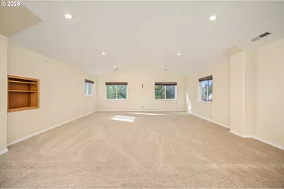 3990 Douglas Dr, Springfield, OR 97478 - Photo 9