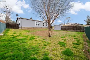 682 SE 10th St, Madras, OR 97741 - Photo 15