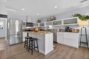 6047 SE Rhone St, Portland, OR 97206 - Photo 5