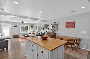 6047 SE Rhone St, Portland, OR 97206 - Photo 9