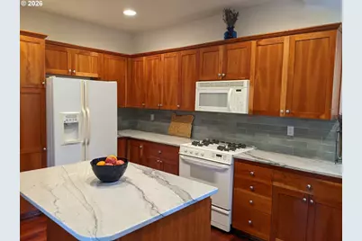 12890 SW Blue Heron Pl, Portland, OR 97223 - Photo 9