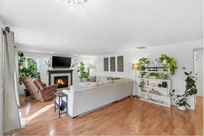 229 Hazelbrook Dr, Keizer, OR 97303 - Photo 11