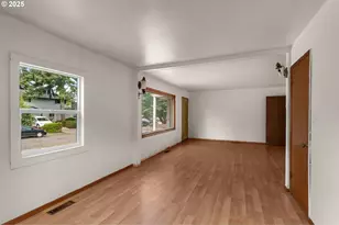 1536 NE 77th Ave, Portland, OR 97213 - Photo 3