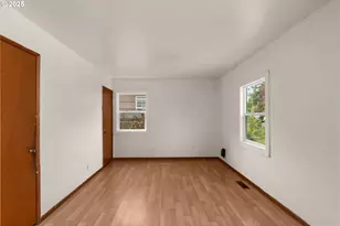 1536 NE 77th Ave, Portland, OR 97213 - Photo 5