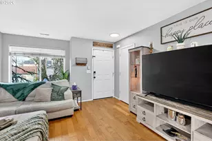 10328 SE Ramona St, Portland, OR 97266 - Photo 5