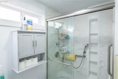 2973 Surfwood Dr NE, Salem, OR 97305 - Photo 15