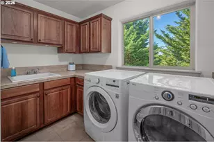 17893 SW Barcelona Ln, Beaverton, OR 97007 - Photo 37