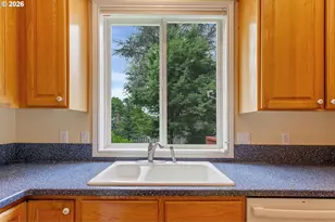 1821 NW 129th Pl, Portland, OR 97229 - Photo 13