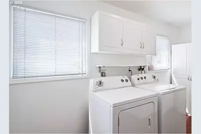 535 NE Bridgeton Rd #2, Portland, OR 97211 - Photo 15