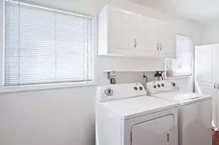 535 NE Bridgeton Rd, Portland, OR 97211 - Photo 15