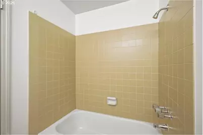 895 NW 3rd St, Gresham, OR 97030 - Photo 21