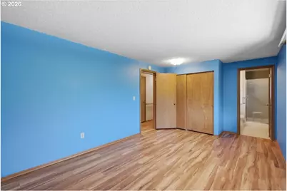 895 NW 3rd St, Gresham, OR 97030 - Photo 15