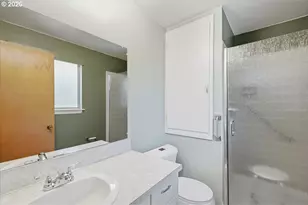 895 NW 3rd St, Gresham, OR 97030 - Photo 17