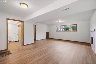 895 NW 3rd St, Gresham, OR 97030 - Photo 31