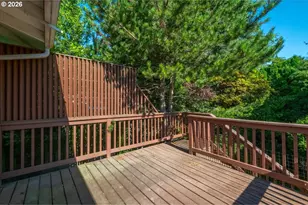895 NW 3rd St, Gresham, OR 97030 - Photo 37