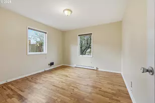 9314 N Tioga Ave, Portland, OR 97203 - Photo 17