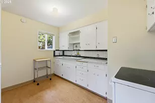 9314 N Tioga Ave, Portland, OR 97203 - Photo 13