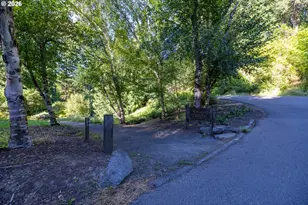 3128 SW Cascade Dr, Portland, OR 97205 - Photo 45