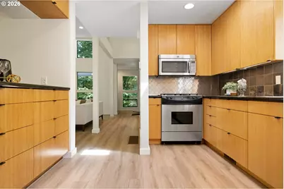 3128 SW Cascade Dr, Portland, OR 97205 - Photo 15