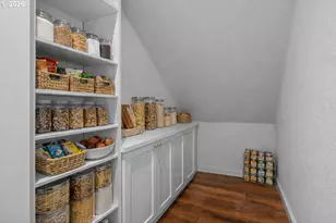 2300 Condor Dr, Redmond, OR 97756 - Photo 9