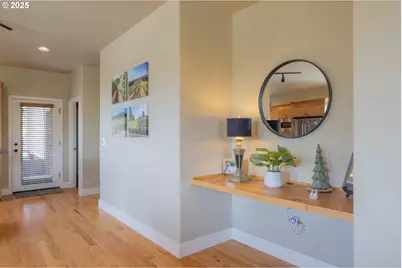 1202 SE Yarrow Ave, Madras, OR 97741 - Photo 13