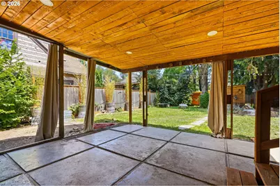 5724 NE 60th Ave, Portland, OR 97218 - Photo 33