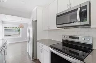 5724 NE 60th Ave, Portland, OR 97218 - Photo 17