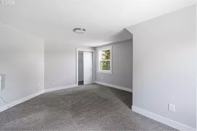 5724 NE 60th Ave, Portland, OR 97218 - Photo 7